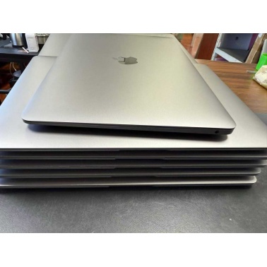 Apple MacBook Air 13-inch 2020 – M1 / Intel, 8GB RAM, 256GB SSD, Lightweight Laptop