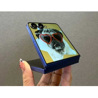 Samsung Galaxy Z Flip7 – Brand New US Version, 12GB RAM, 256GB Storage, Foldable Smartphone